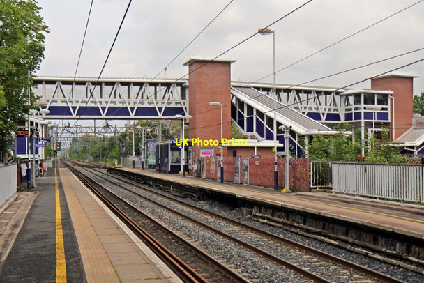 Photo 6"x4" Footbridge, Cheadle Hulme railway station Cheadle Hulme c2015