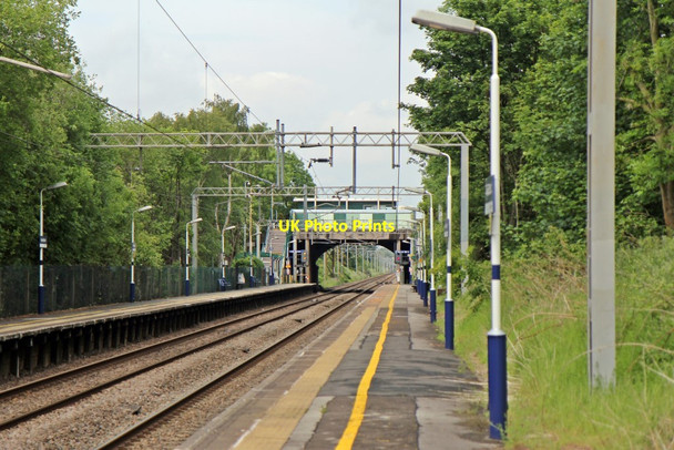 Photo 6"x4" Southbound platform, Handforth railway station Handforth c2015