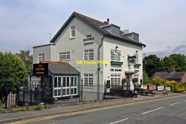 Photo 6"x4" The Railway pub, B5358 Station Road, Handforth Handforth c2015