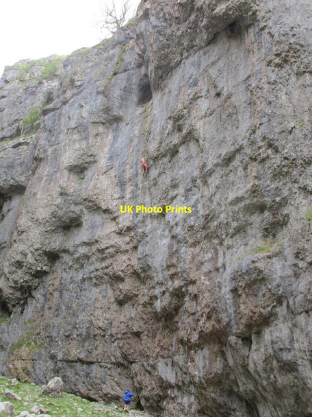 Photo 6"x4" Climbing in Gordale Scar Malham\/SD9062 c2015