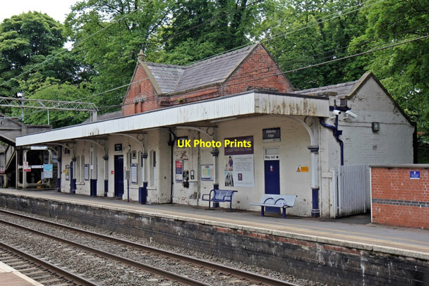 Photo 6"x4" Station building, Alderley Edge railway station Alderley Edge\/SJ8478 c2015