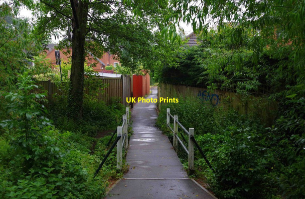Photo 6"x4" Bridge and footpath to St. Judes Walk, Charlton Kings, Cheltenham, Glos Cheltenham c2015