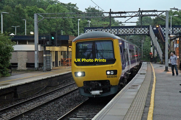 Photo 6"x4" Northern Rail Class 323, 323230, platform 2, Kidsgrove railway station Kidsgrove c2015