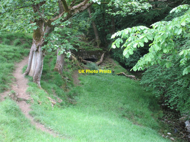 Photo 6"x4" Remains of a lime kiln Airton c2015