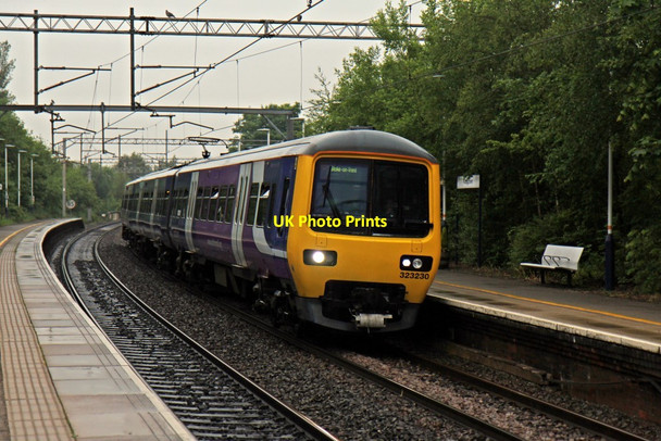 Photo 6"x4" Northern Rail Class 323, 323230, Kidsgrove railway station Kidsgrove c2015