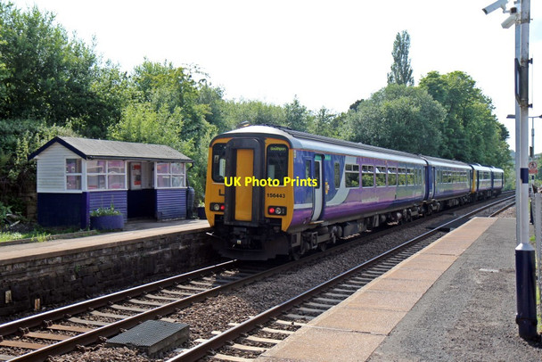 Photo 6"x4" Northern Rail Class 156, 156443, Gathurst railway station Gathurst c2015