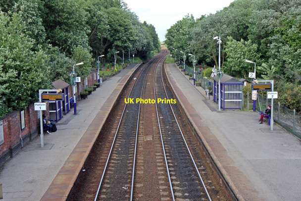 Photo 6"x4" From the footbridge, Hindley railway station Hindley\/SD6204 c2015