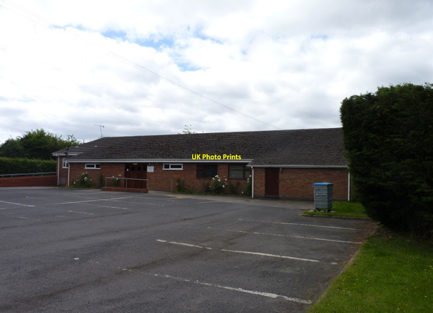 Photo 6"x4" Salwarpe Village Hall Droitwich c2015