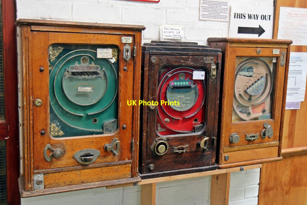 Photo 6"x4" Vintage slot machines, Wirral Transport Museum, Birkenhead Birkenhead\/SJ3088 c2015