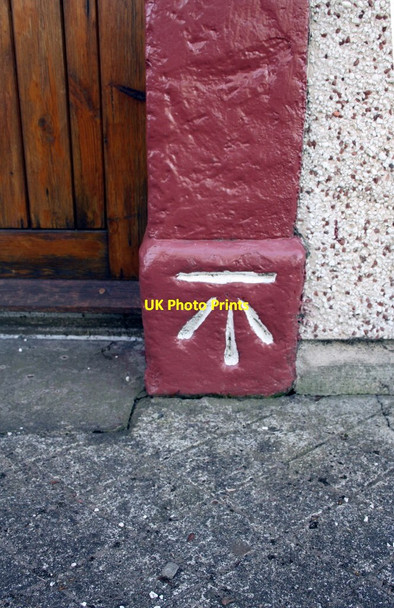 Photo 6"x4" Benchmark on the 'Rising Sun' Appleby-in-Westmorland c2015