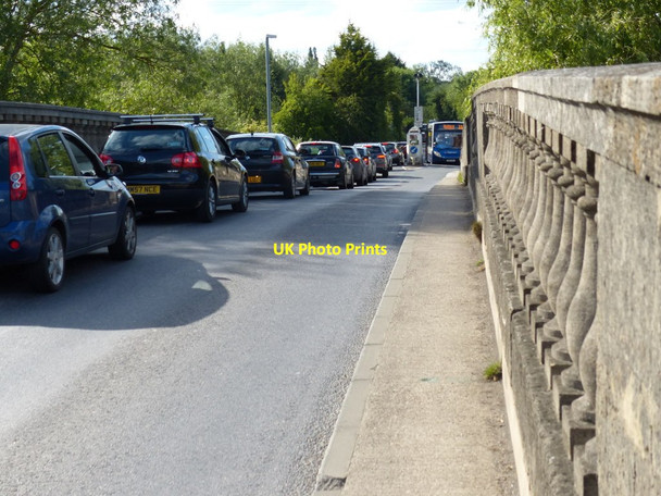 Photo 6"x4" Heavy traffic on the Swinford Toll Bridge Swinford\/SP4408 c2015