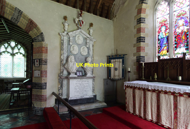 Photo 6"x4" All Saints, Stuston - Monument Stuston c2015