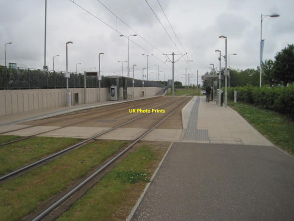 Photo 6"x4" Gyle Centre tram stop Gogar\/NT1672 c2015