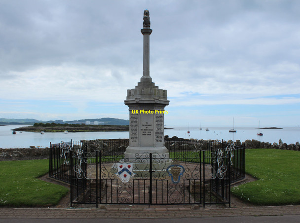 Photo 6"x4" War Memorial, Millport Millport c2015