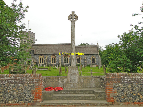 Photo 6"x4" Burgh St. Margaret War Memorial Newgate Corner c2015