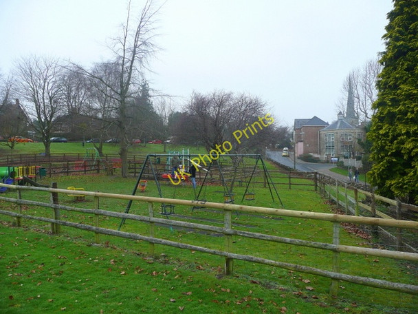 Photo 6"x4" Play area, off Kent Avenue, Ross-on-Wye 2 Ross-on-Wye c2009