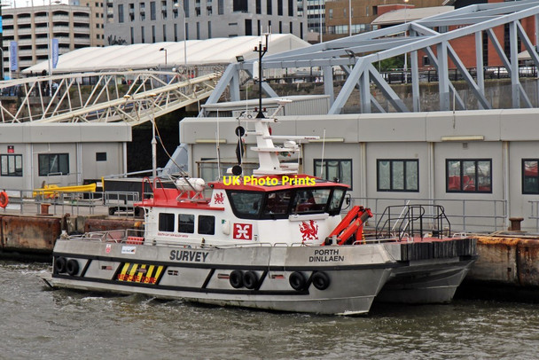 Photo 6"x4" Porth Dinllaen service vessel, Isle of Man ferry terminal, Liverpool Seacombe c2015