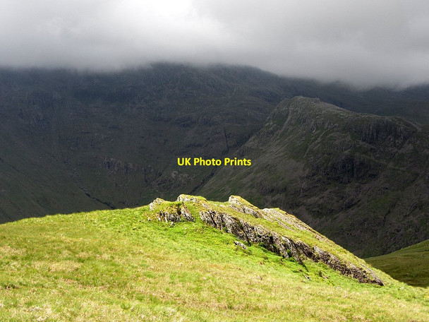 Photo 6"x4" Sun and shadow towards Bow Fell Langdale Pikes c2015