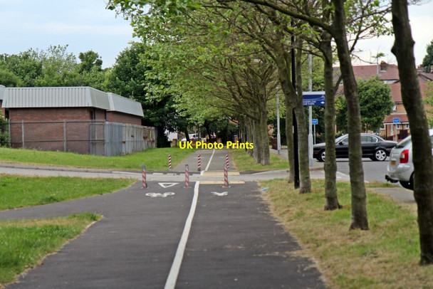 Photo 6"x4" Cycle path, Seacombe Birkenhead\/SJ3088 c2015