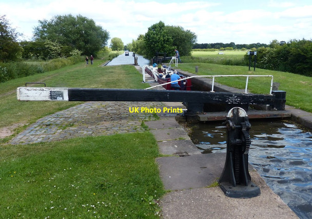 Photo 6"x4" Common Lock No 14 on the Trent & Mersey Canal The Sale c2015