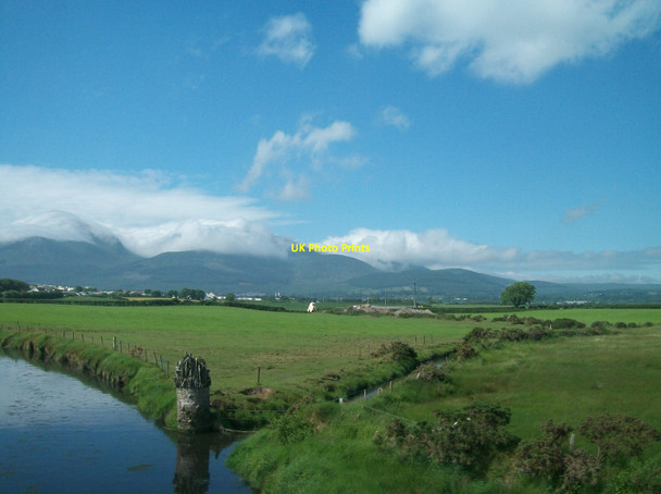 Photo 6"x4" The confluence of the Corrigs and Maghera Rivers above the Twelve Arches Dundrum\/J4036 c2015