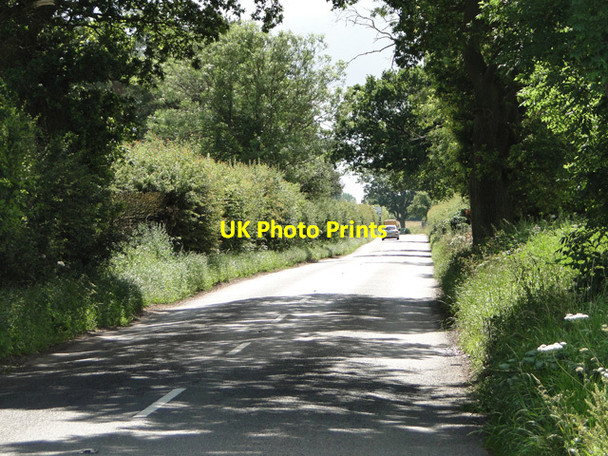Photo 6"x4" B1145 coming up to the A1065 West Lexham c2015