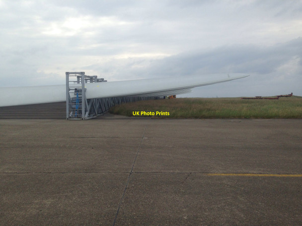 Photo 6"x4" Turbine blades at Machrihanish Kilchenzie c2015