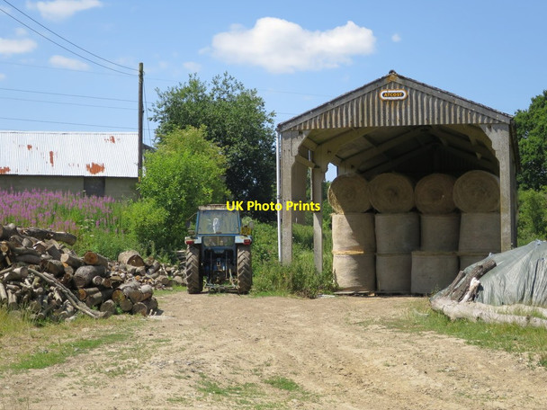 Photo 6"x4" Barn at Attwater Farm Crit Hall c2015 P1