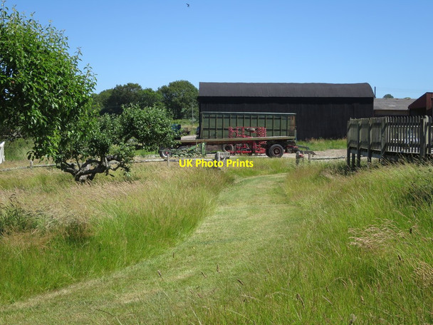 Photo 6"x4" Corrugated barns at Kitchenham Hazard's Green c2015