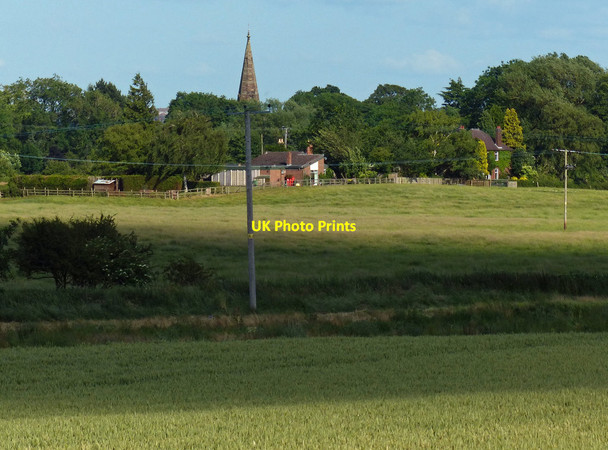 Photo 6"x4" Farmland in the Trent Valley Salt c2015