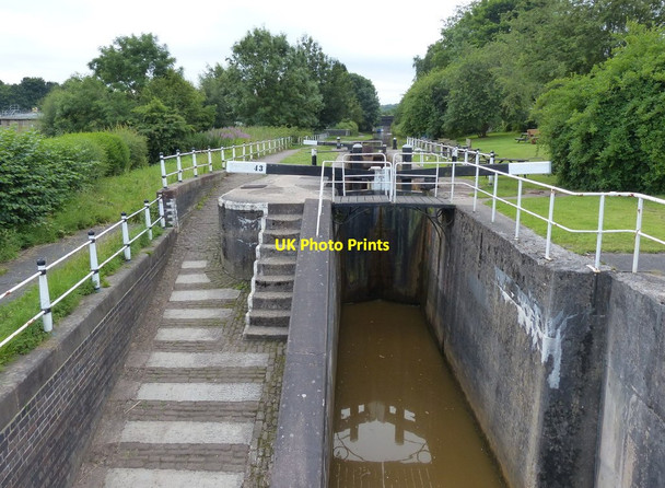 Photo 6"x4" Red Bull Lock No 43 Kidsgrove c2015