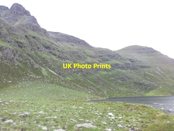 Photo 6"x4" Quinag crags - Lochan Bealach Cornaidh Quinag c2012