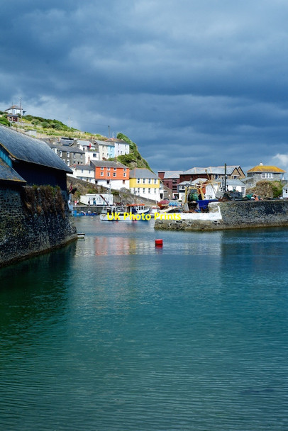 Photo 6"x4" Mevagissey Inner Harbour and Jetty Mevagissey c2015