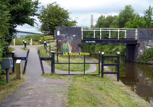 Photo 6"x4" Sideway Bridge No 108 Heron Cross c2015