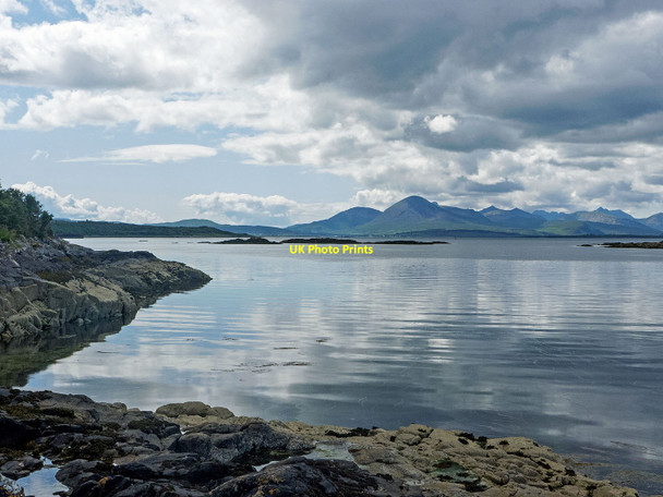 Photo 6"x4" On the shore of the Plock of Kyle Kyle of Lochalsh\/Caol Loch Ailse c2015