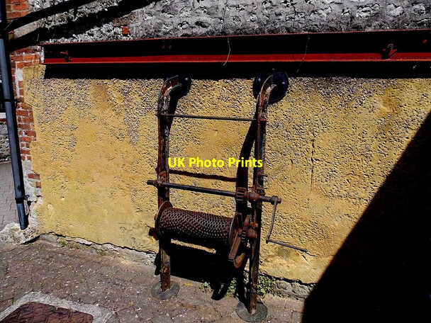 Photo 6"x4" Relic of a bygone age in Chinn's Court, Warminster Warminster c2014