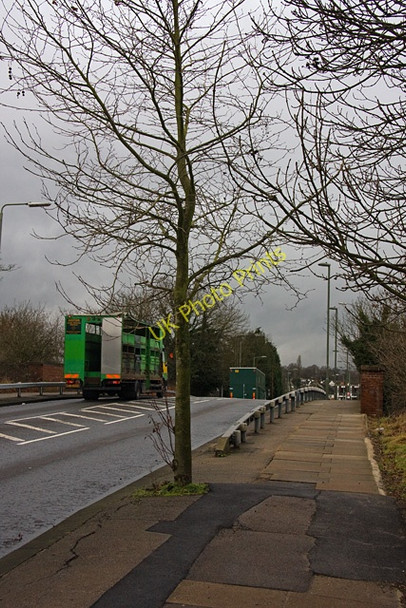 Photo 6"x4" Sanders Lane Bridge Hendon\/TQ2389 c2009