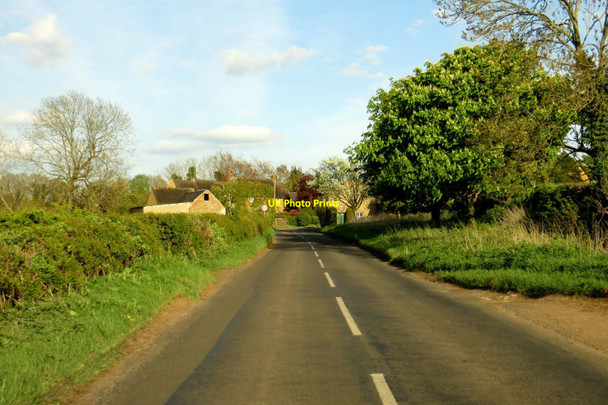 Photo 6"x4" Hempton Road entering Hempton Hempton\/SP4431 c2015