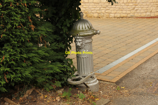 Photo 6"x4" Water conduit Heighington\/TF0369 c2015