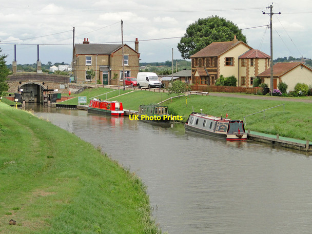 Photo 6"x4" Canal boats near the lock at Salter's Lode Salters Lode c2015