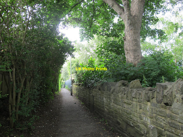 Photo 6"x4" Footpath from Kings Approach to Aston Drive Hill Top\/SE2534 c2015
