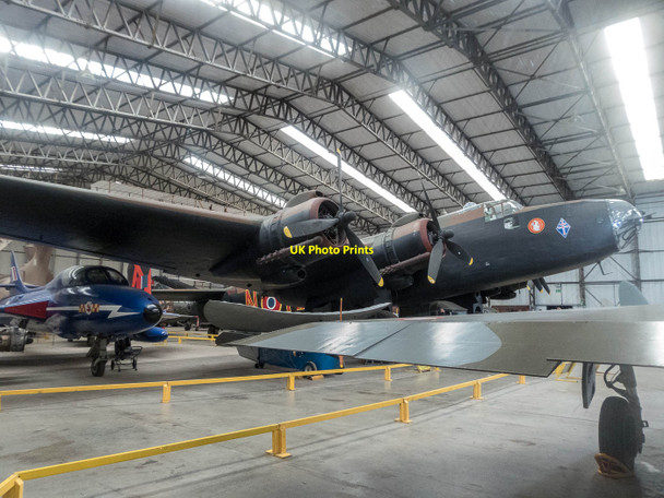 Photo 6"x4" Handley Page Halifax, Friday the 13th, Yorkshire Air Museum Elvington\/SE7047 c2015 P1