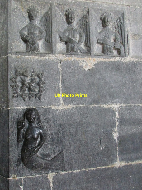 Photo 6"x4" Carvings on the chancel arch, Clonfert Cathedral Clonfert c2015