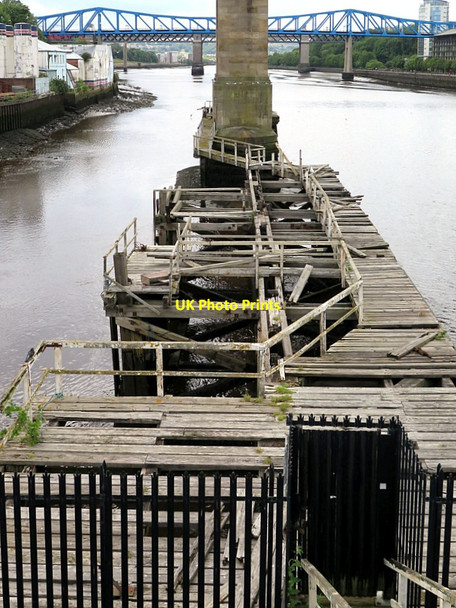 Photo 6"x4" Wooden jetty west of the Swing Bridge Newcastle upon Tyne c2015