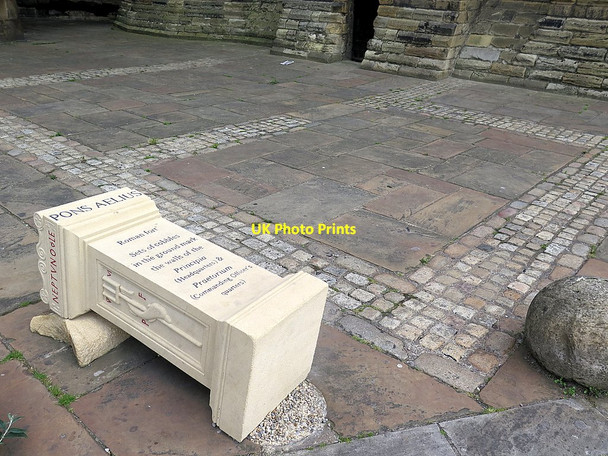 Photo 6"x4" Pons Aelius 'Roman Altar', Castle Keep Newcastle upon Tyne c2015