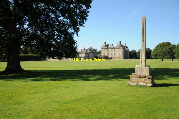Photo 6"x4" Cross in Houghton Hall Deer Park New Houghton\/TF7927 c2015