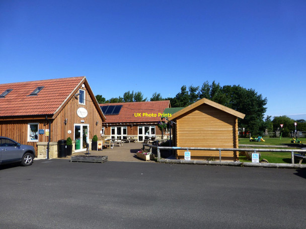 Photo 6"x4" Sunnyhills Farm Shop & Caf\u00c3\u00a9 Belford\/NU1033 c2015
