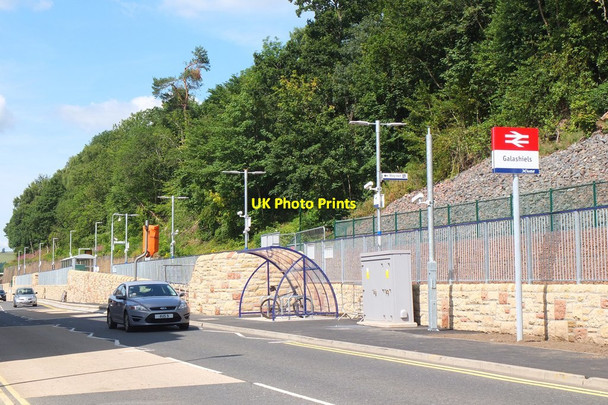 Photo 6"x4" Galashiels railway station Galashiels c2015
