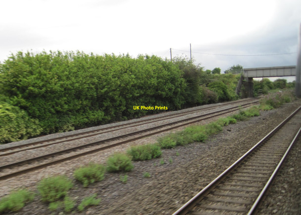Photo 6"x4" View from a Bristol-Cardiff train - Marshfield station site Blacktown\/ST2681 c2015