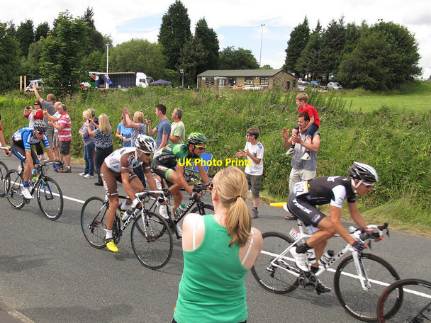 Photo 6"x4" Tour de France: front riders Sowerby Bridge c2014